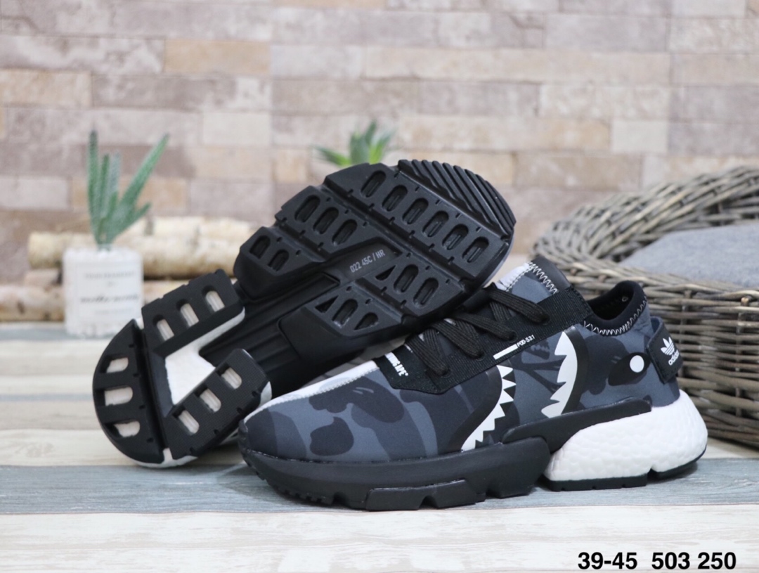 140阿迪达斯 Adidas P.O.D SYSTEM 鲨鱼网面 舒适慢跑鞋