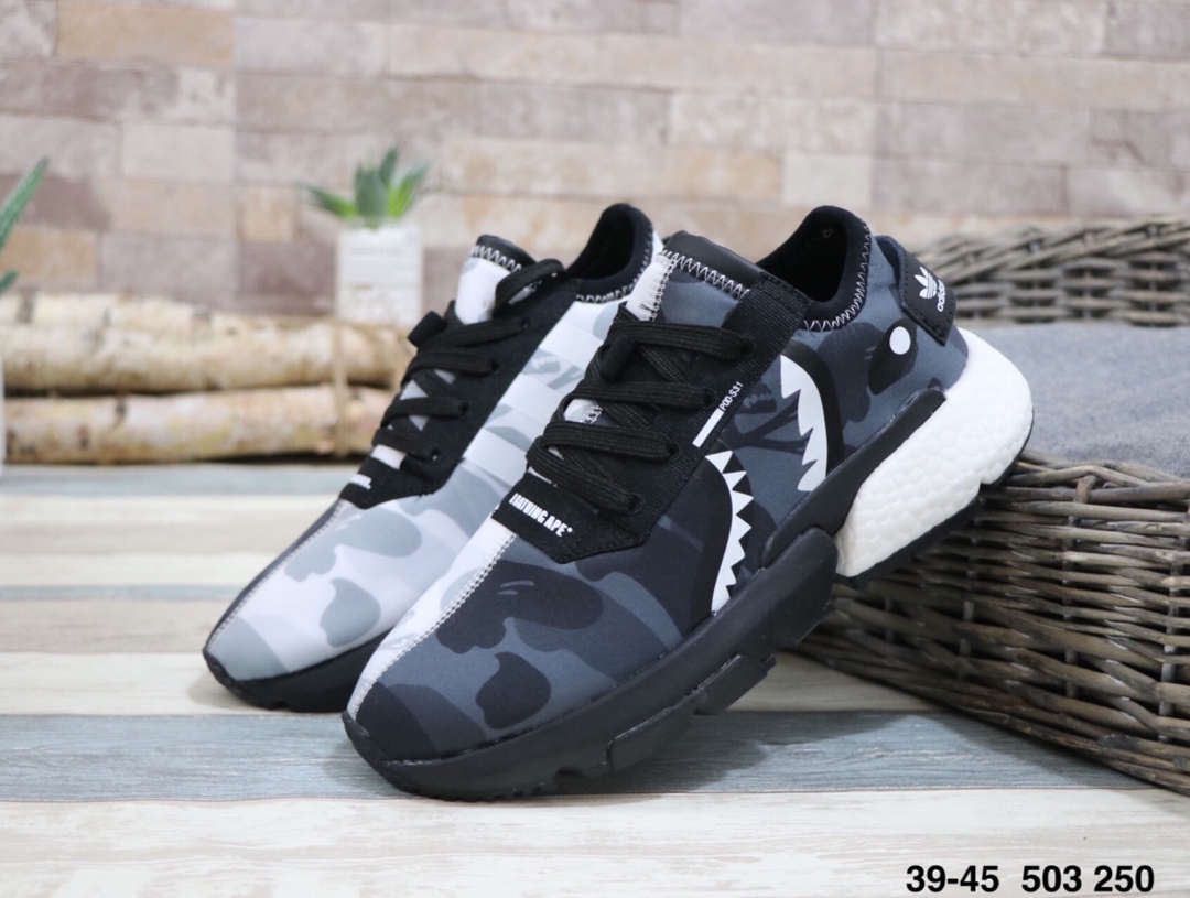 140阿迪达斯 Adidas P.O.D SYSTEM 鲨鱼网面 舒适慢跑鞋