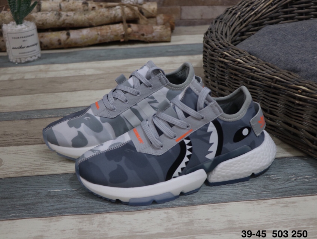 140阿迪达斯 Adidas P.O.D SYSTEM 鲨鱼网面 舒适慢跑鞋