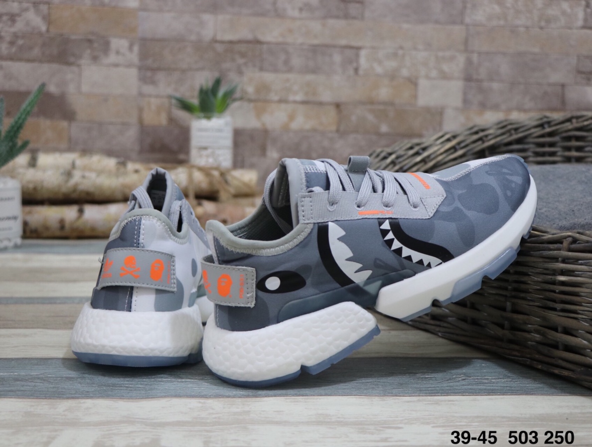 140阿迪达斯 Adidas P.O.D SYSTEM 鲨鱼网面 舒适慢跑鞋