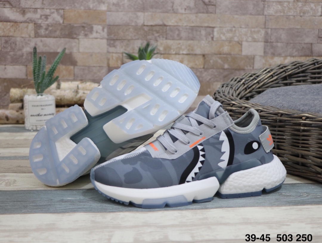 140阿迪达斯 Adidas P.O.D SYSTEM 鲨鱼网面 舒适慢跑鞋