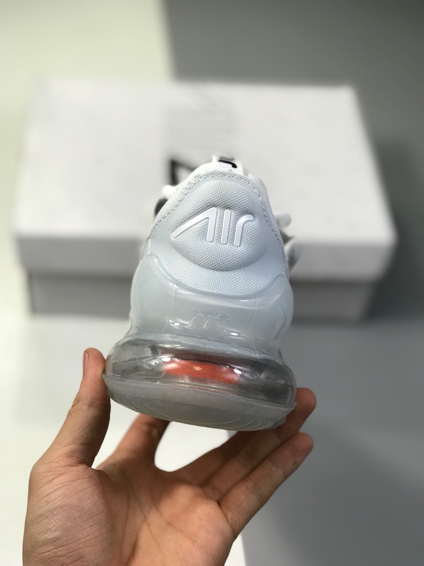 160公司级 耐克 Nike Air Max 270 公司级半掌气垫 采用大网贾卡网面制作鞋面 使整双鞋子更富有层次感！货号：AH8050-601