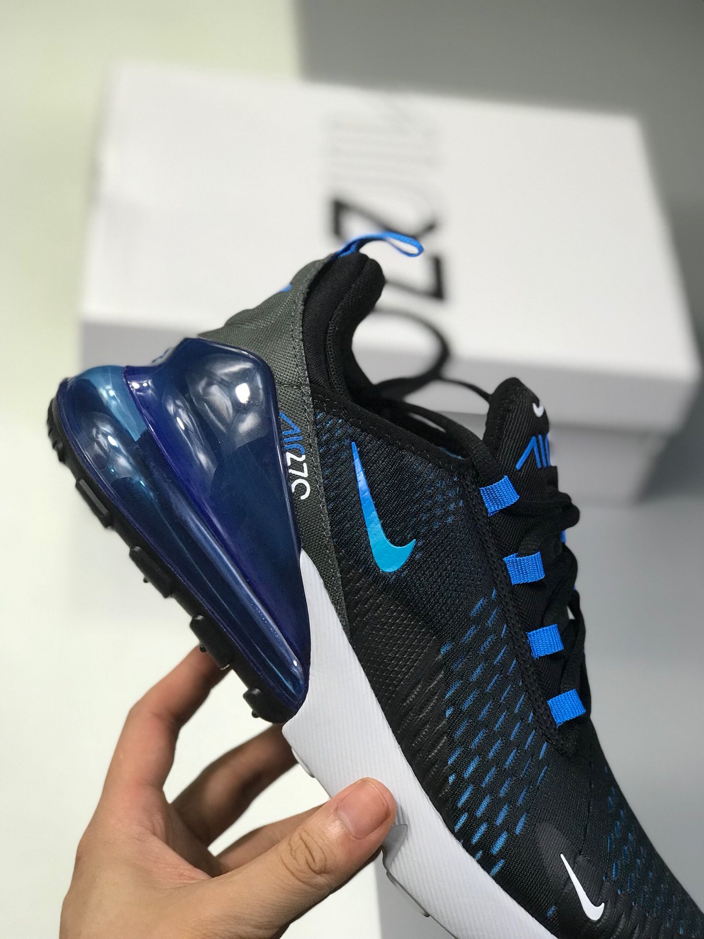 160公司级 耐克 Nike Air Max 270 公司级半掌气垫 采用大网贾卡网面制作鞋面 使整双鞋子更富有层次感！货号：AH8050-601