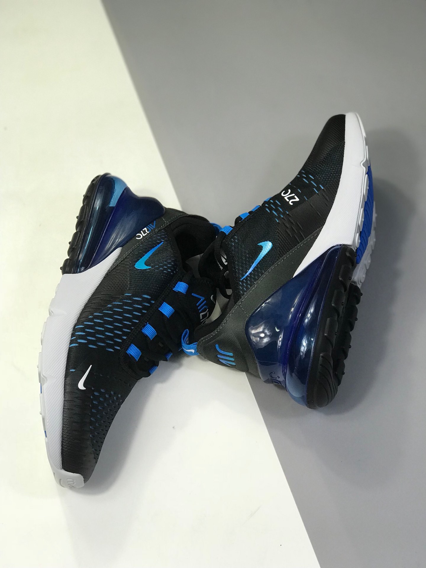 160公司级 耐克 Nike Air Max 270 公司级半掌气垫 采用大网贾卡网面制作鞋面 使整双鞋子更富有层次感！货号：AH8050-601