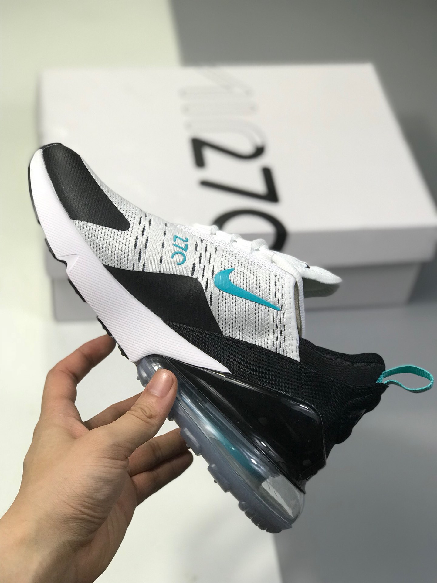 160公司级 耐克 Nike Air Max 270 公司级半掌气垫 采用大网贾卡网面制作鞋面 使整双鞋子更富有层次感！货号：AH8050-601