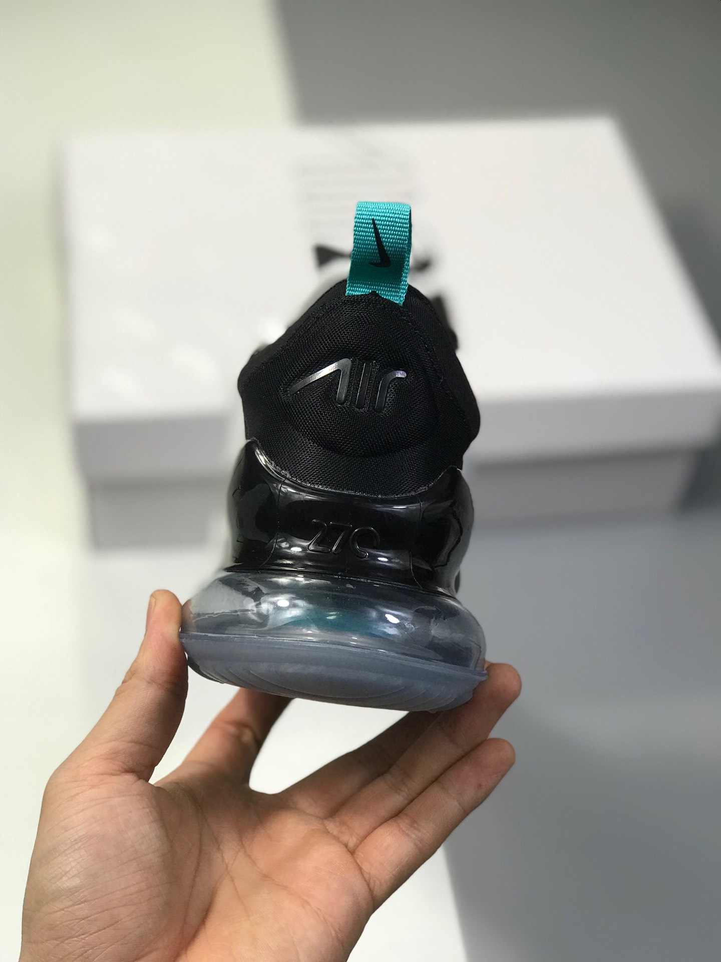 160公司级 耐克 Nike Air Max 270 公司级半掌气垫 采用大网贾卡网面制作鞋面 使整双鞋子更富有层次感！货号：AH8050-601