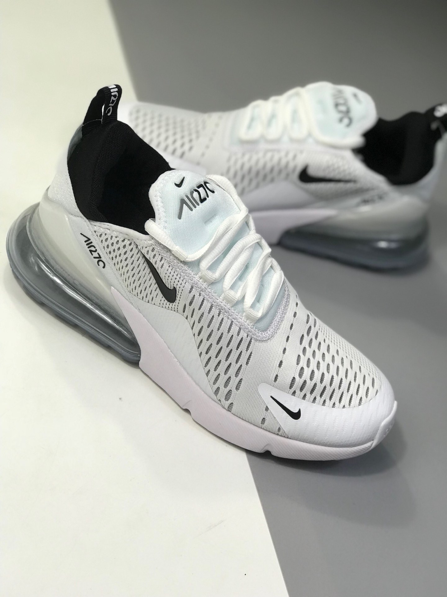 160公司级 耐克 Nike Air Max 270 公司级半掌气垫 采用大网贾卡网面制作鞋面 使整双鞋子更富有层次感！货号：AH8050-601