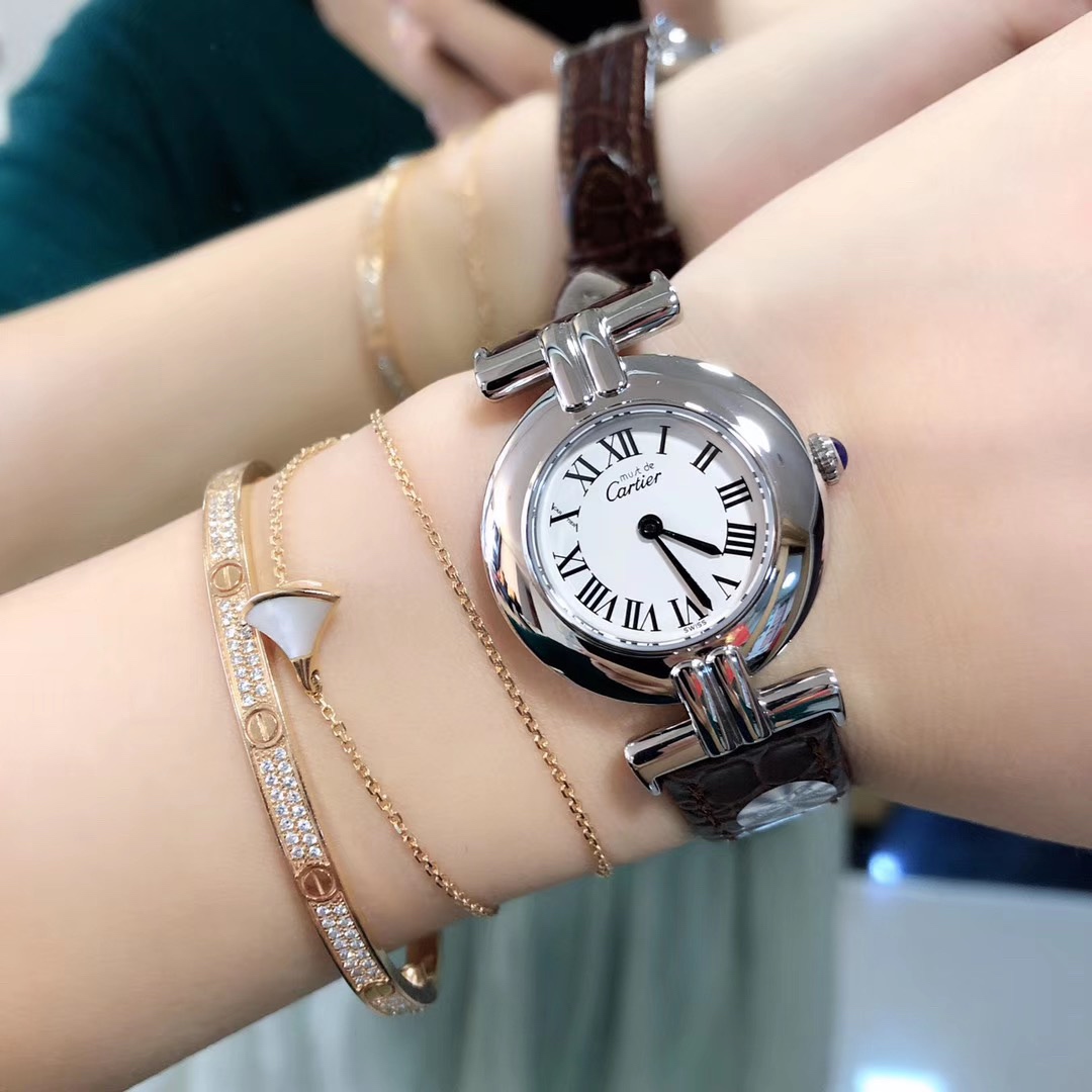 Cartier 卡地亚Libre系列手表 百搭 系列高贵典雅 简约 款式 尺寸28mm