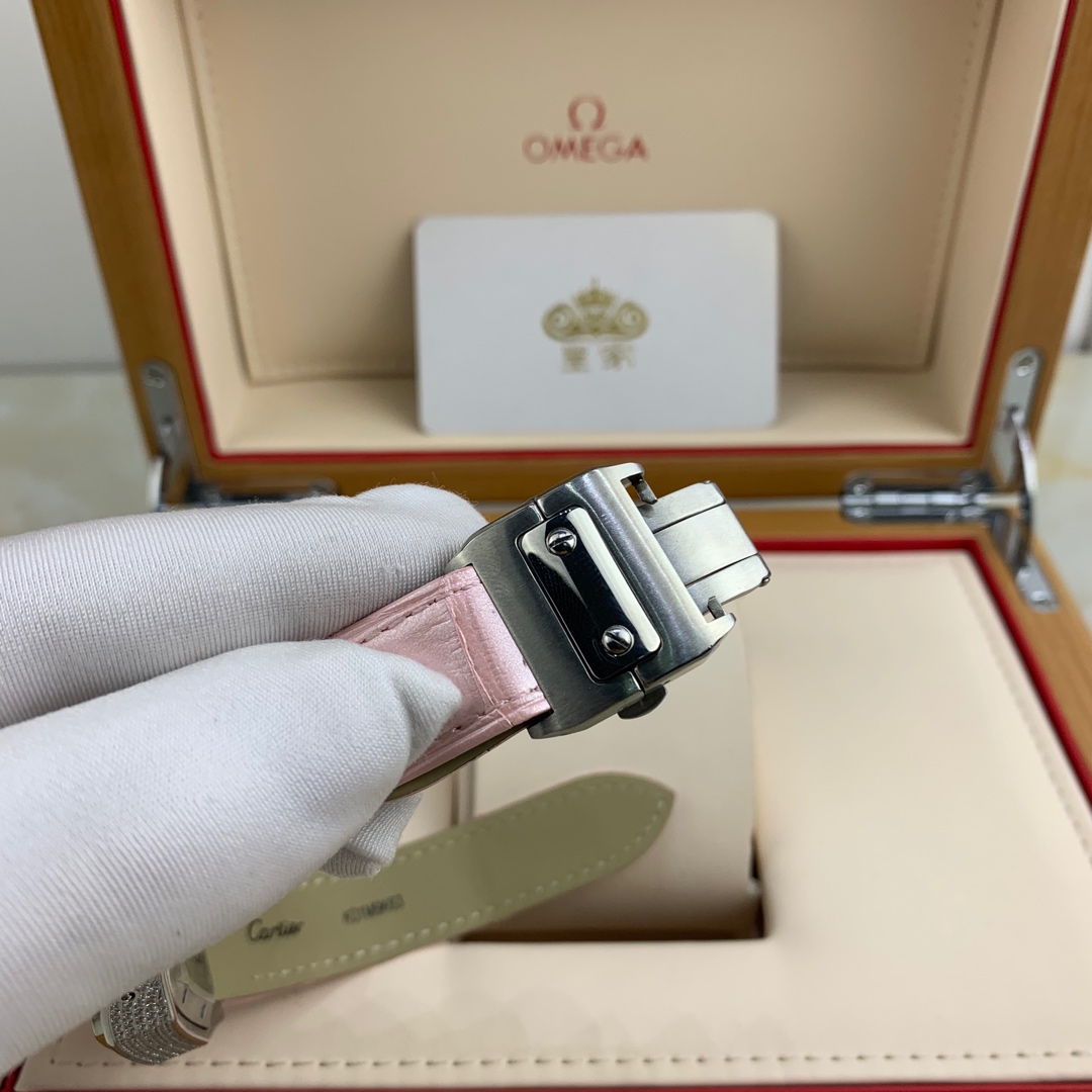 Cartier 皇家 卡地亚山度士女款镶钻腕表