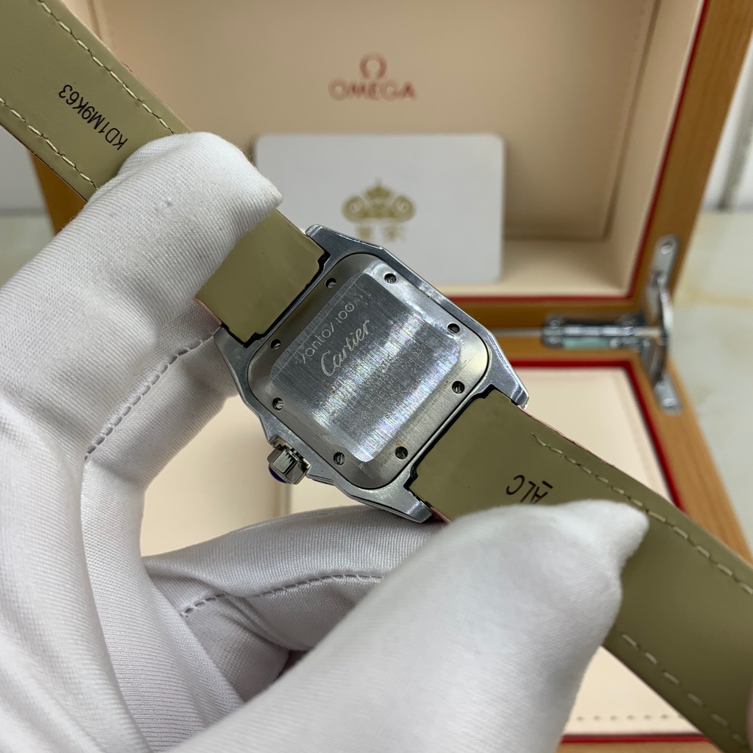 Cartier 皇家 卡地亚山度士女款镶钻腕表