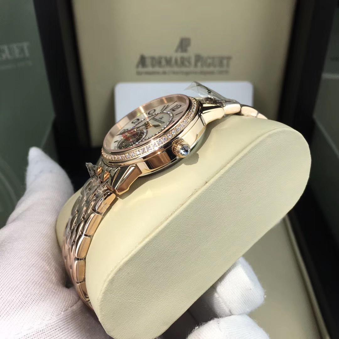 Cartier 皇家 积家约会系列飞轮女款腕表