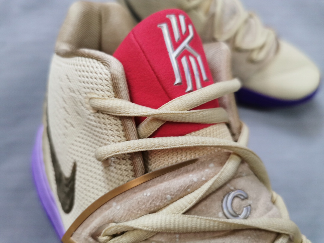 150 女鞋补出古埃及主题 神秘吸睛的 Concepts x Nike Kyrie 5 “Ikhet”Nike Kyrie 5可谓是将科技与美学完美融合
