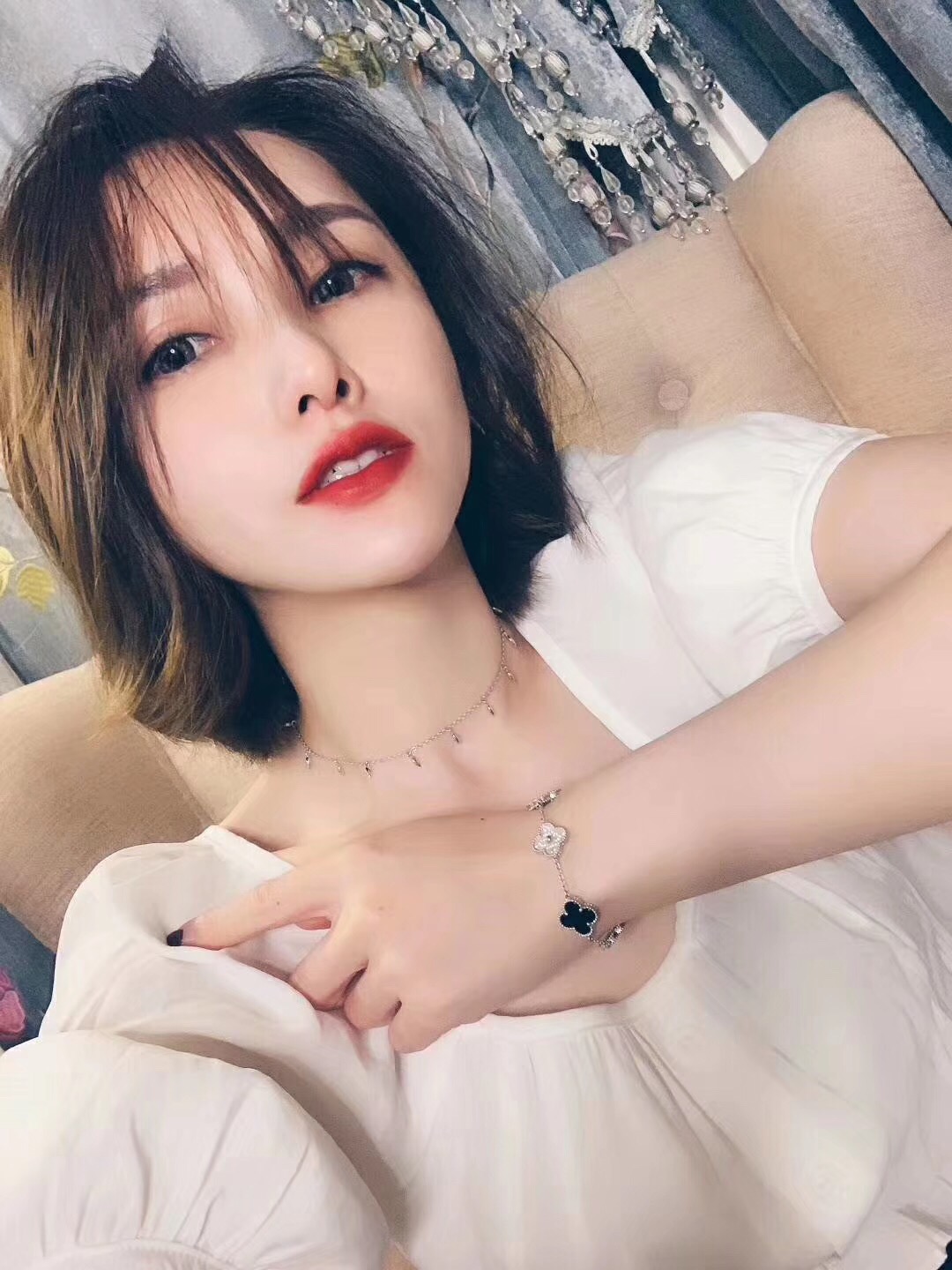 NO:102129,Black agate half flower half diamond bracelet Black agate gray shell, Vca bracelet, bracelet19860909黑玛瑙半花半钻手链  黑玛瑙 灰贝,Vca手链,bracelet,Jewelry