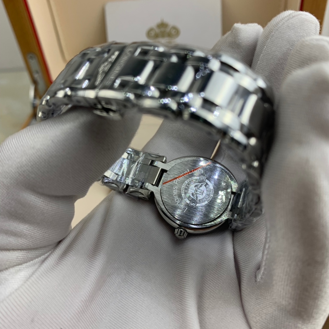 Longines 皇家 浪琴心月系列女款腕表