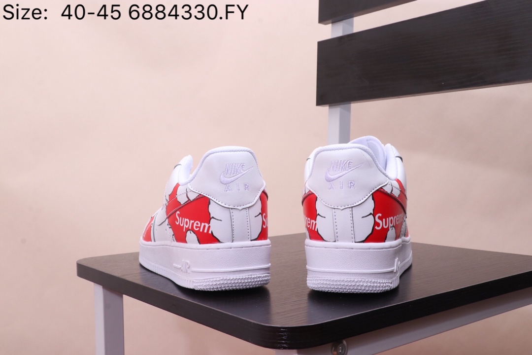 150耐克 Nike Air Force 1   内置全掌气垫 耐克 空军一号 低帮  头层皮 个性涂鸦印花 透气冲孔皮面 夏季透气休闲经典板鞋 款号 AJ7747 6884330