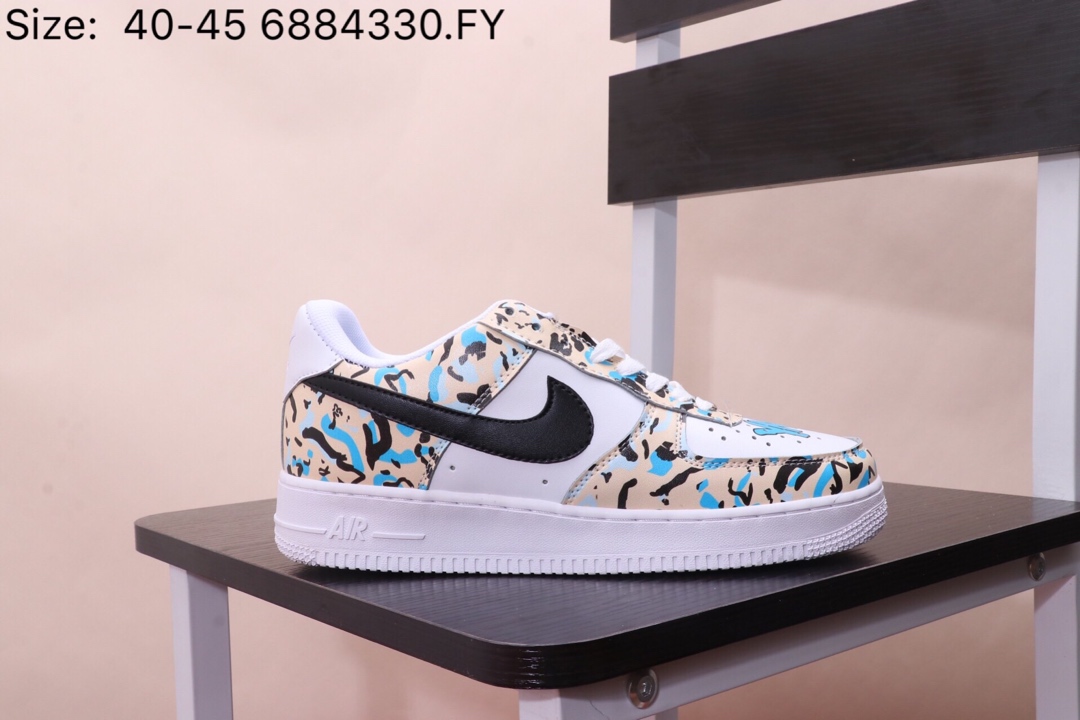 150 耐克 Nike Air Force 1   内置全掌气垫 耐克 空军一号 低帮  头层皮 个性涂鸦印花 透气冲孔皮面 夏季透气休闲经典板鞋 款号 AJ7747 6884330