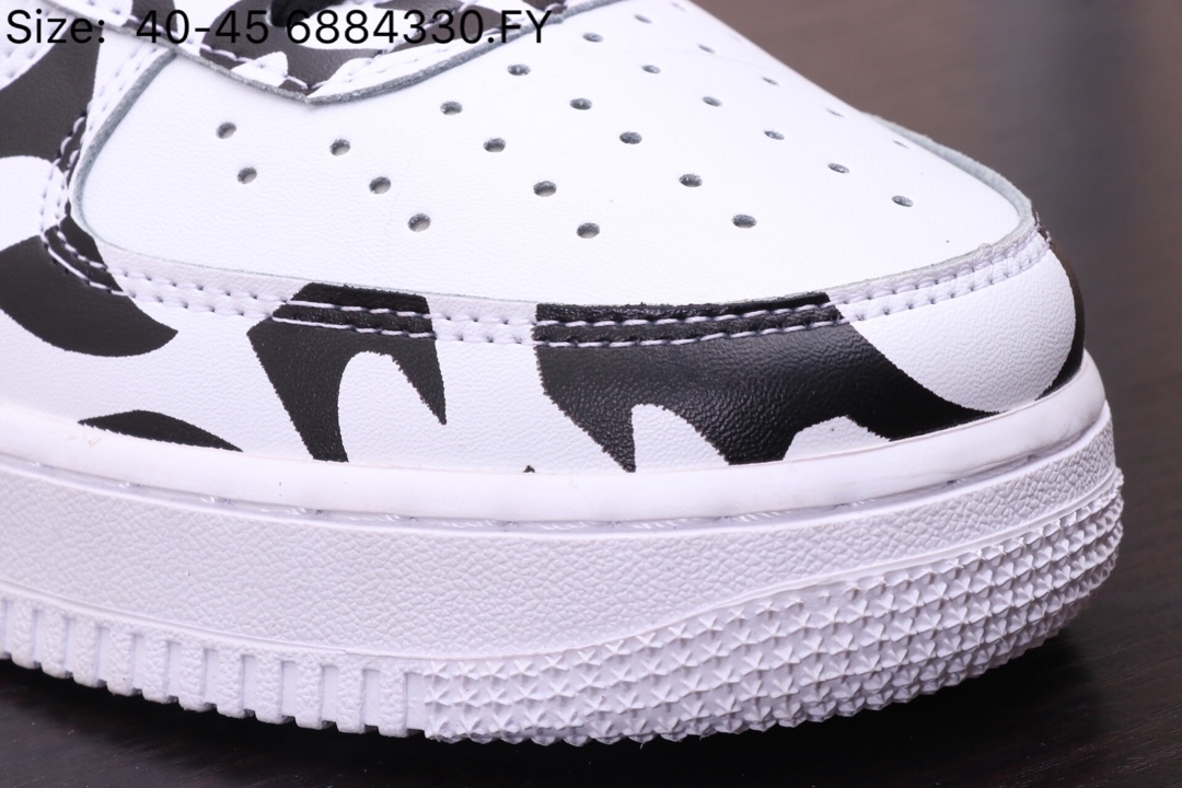 150 耐克 Nike Air Force 1   内置全掌气垫 耐克 空军一号 低帮  头层皮 个性涂鸦印花 透气冲孔皮面 夏季透气休闲经典板鞋 款号 AJ7747 6884330