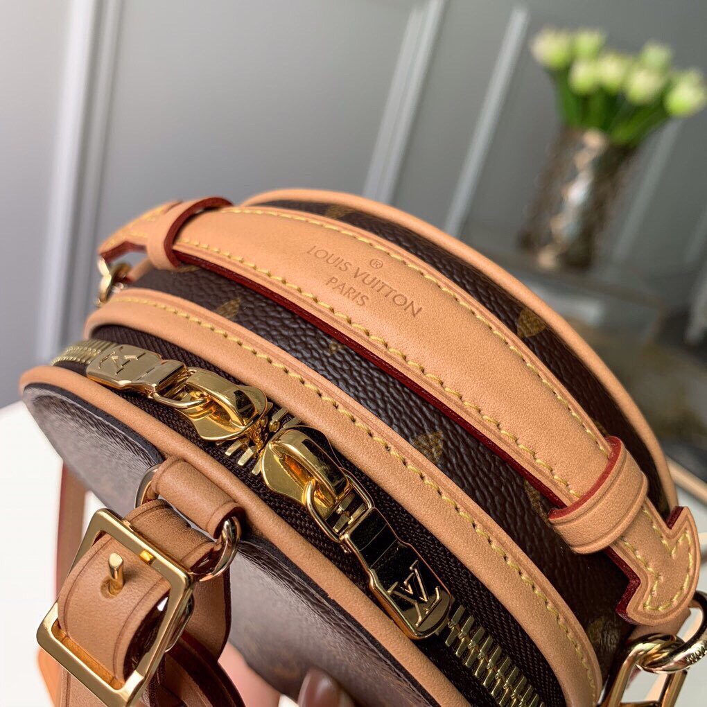 M44699 LV BOITE CHAPEAU 迷你包