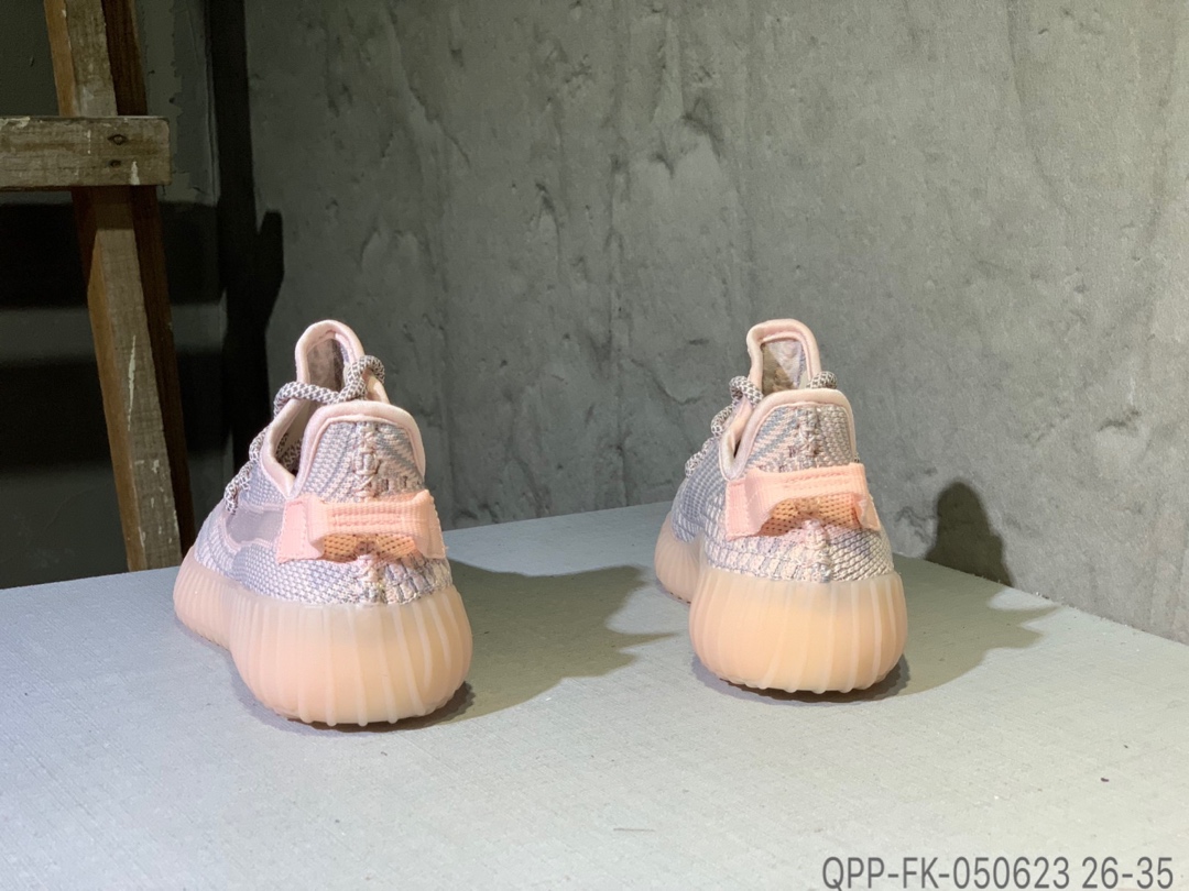 110萌娃必备  Adidas Yeezy Boost 350 童鞋