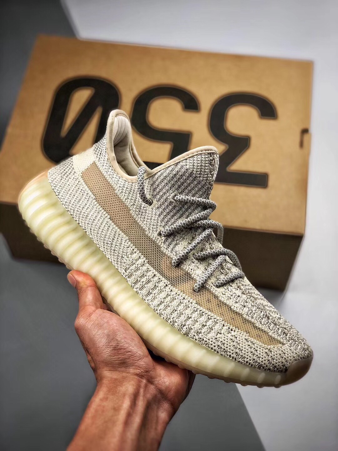 Aviso de ajuste de precio atención postventa Adidas Yeezy 350 Boost V2 "Antlia" amarillo cielo estrellado lanzamiento i…