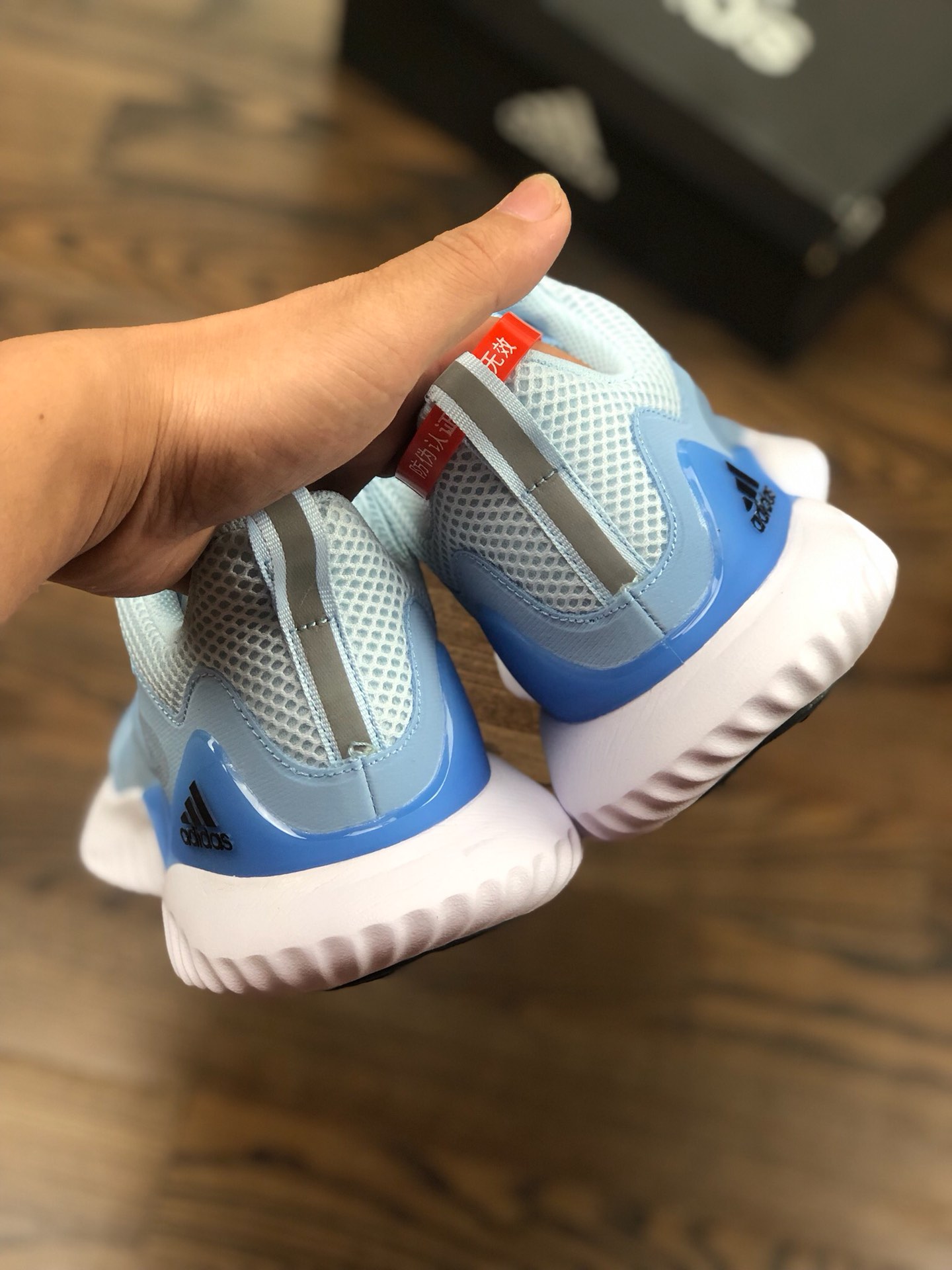 190 渠道原装 专柜指定订单】全新版本更新  新配色上架  Adidas AlphaBounce HPC AMS 3M反光 阿尔法三代 白粉高频 B43617