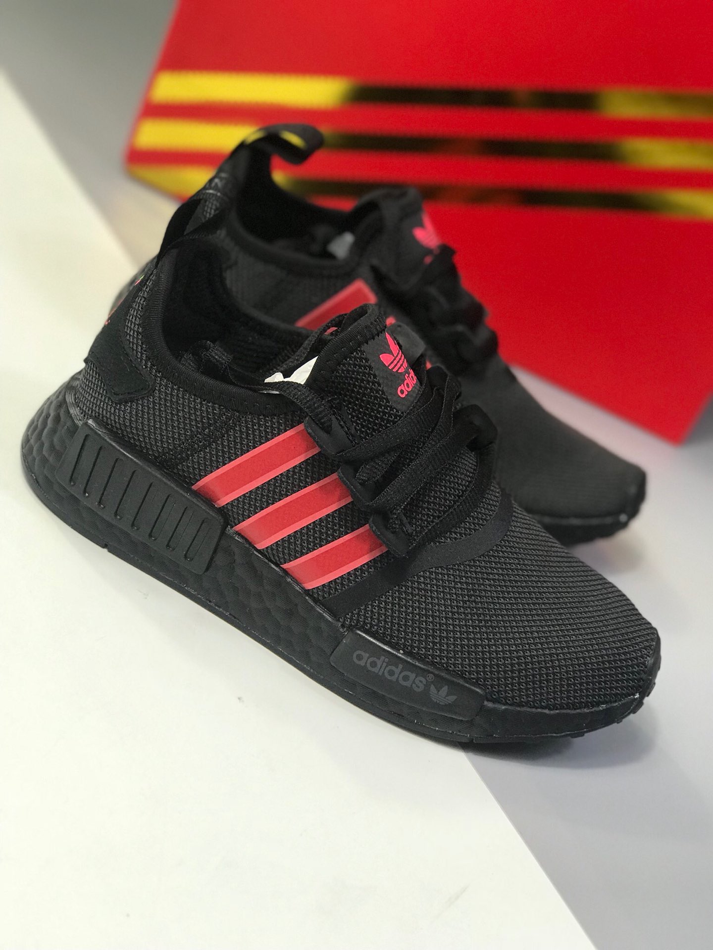 280Adidas NMD R1 中国狮头刺绣款原装巴斯夫boost鞋底 原盒原标