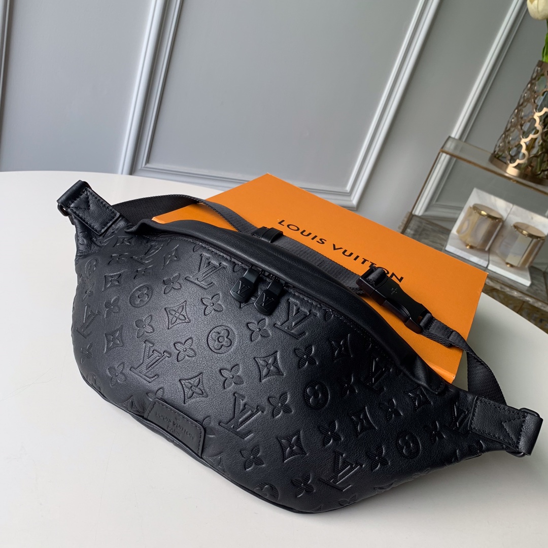 Louis Vuitton LV Discovery Bumbag M44388