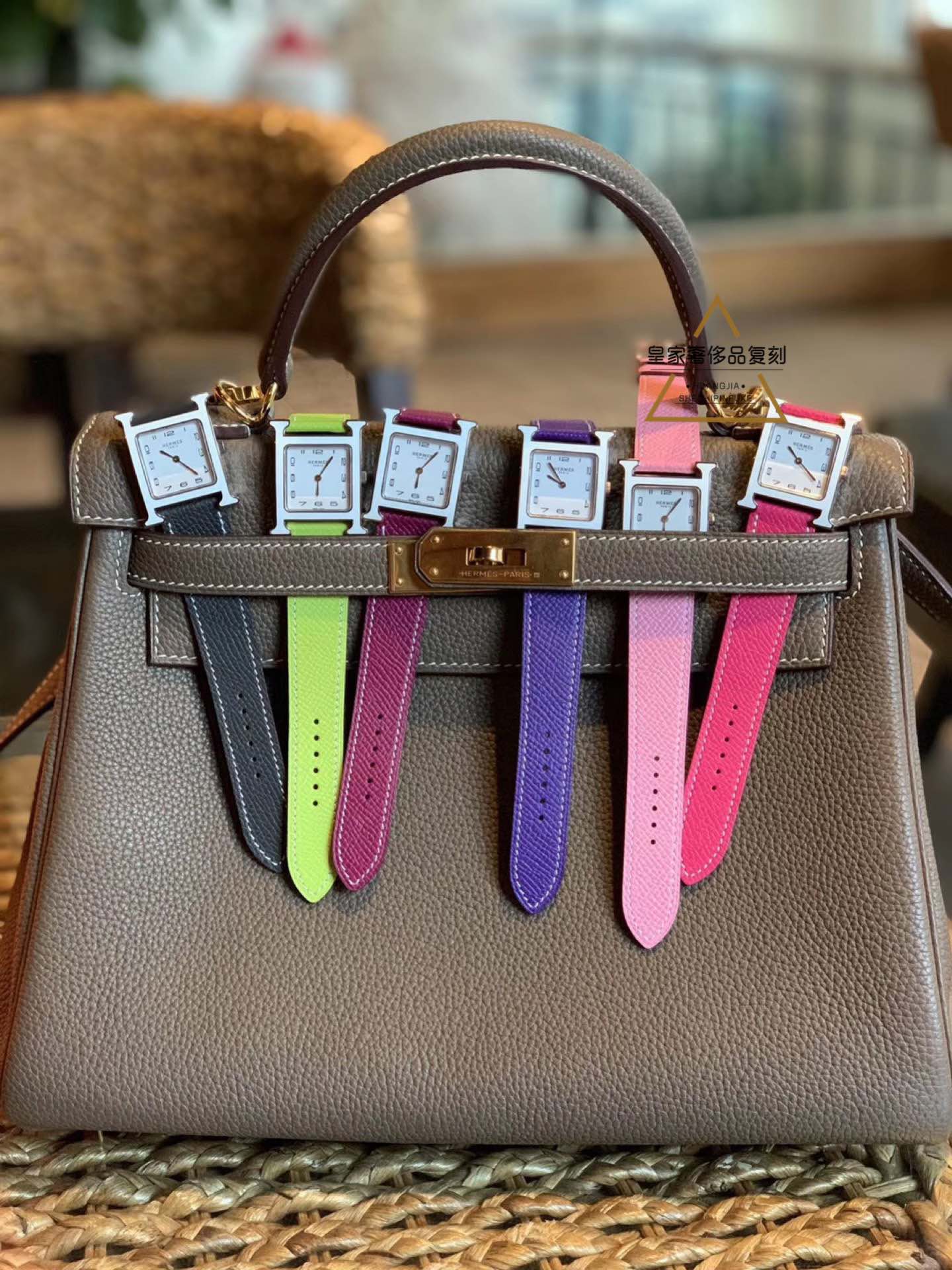Hermès 比如，找我买个爱马仕