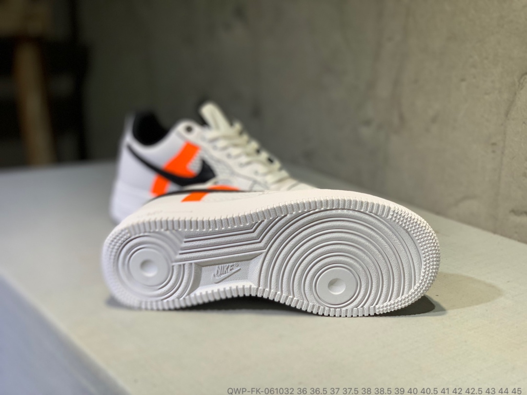 130真标半码  Nike Air Force 1 网面跑鞋