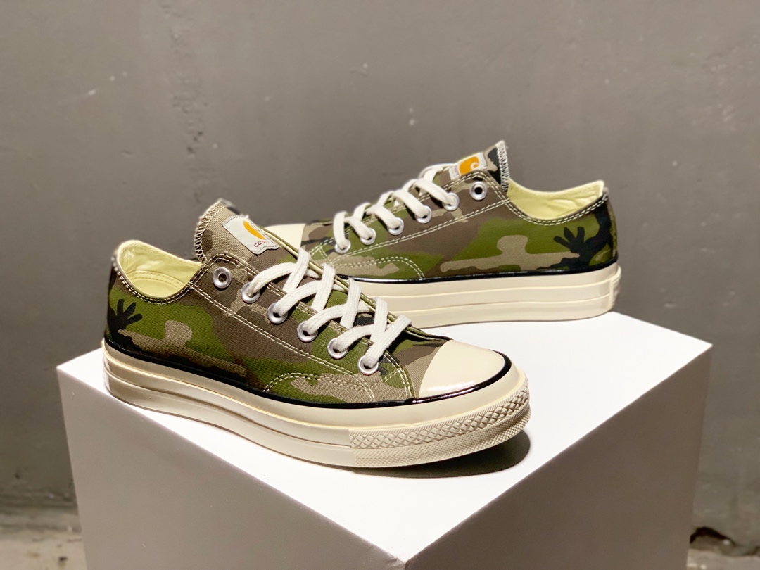 170【Carhartt WIP x Converse 最新 Chuck 70 联名系列发布】双方将两款全新配色加入帆布鞋面上能演练 Chuck 70 鞋款