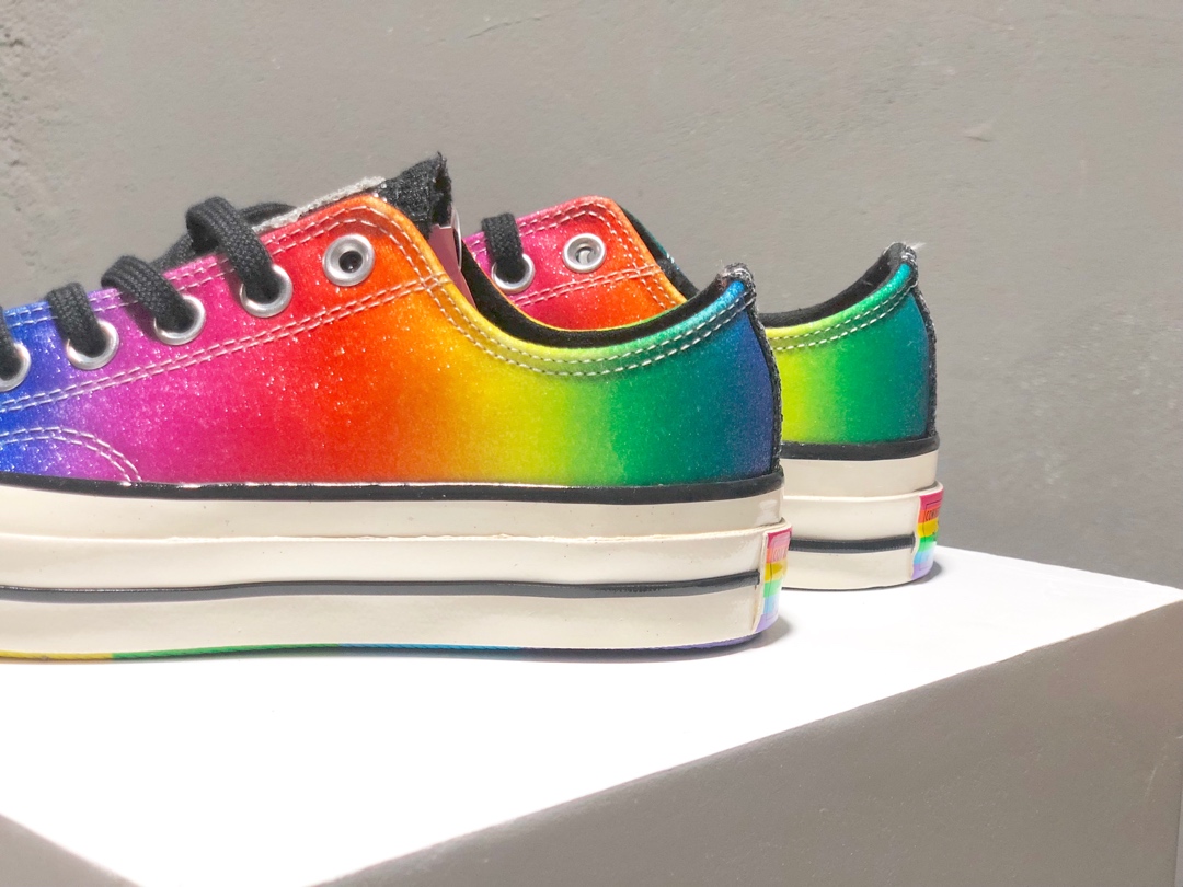 170Converse 2019 “Pride”系列发售今年系列灵感来自“Stonewall Riots”事件50周年