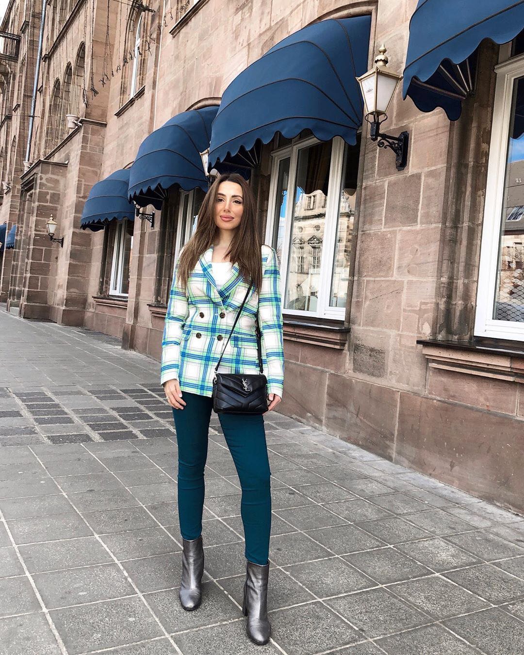 YSL LouLou 20CM 迷你斜挎包 467072黑色/银扣