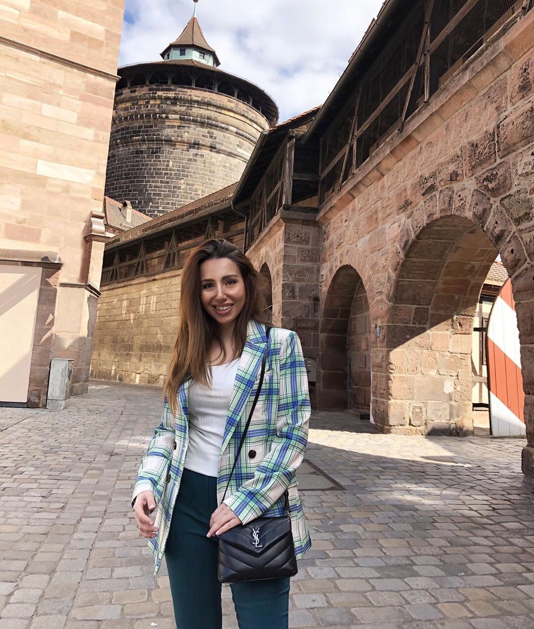 YSL LouLou 20CM 迷你斜挎包 467072黑色/银扣