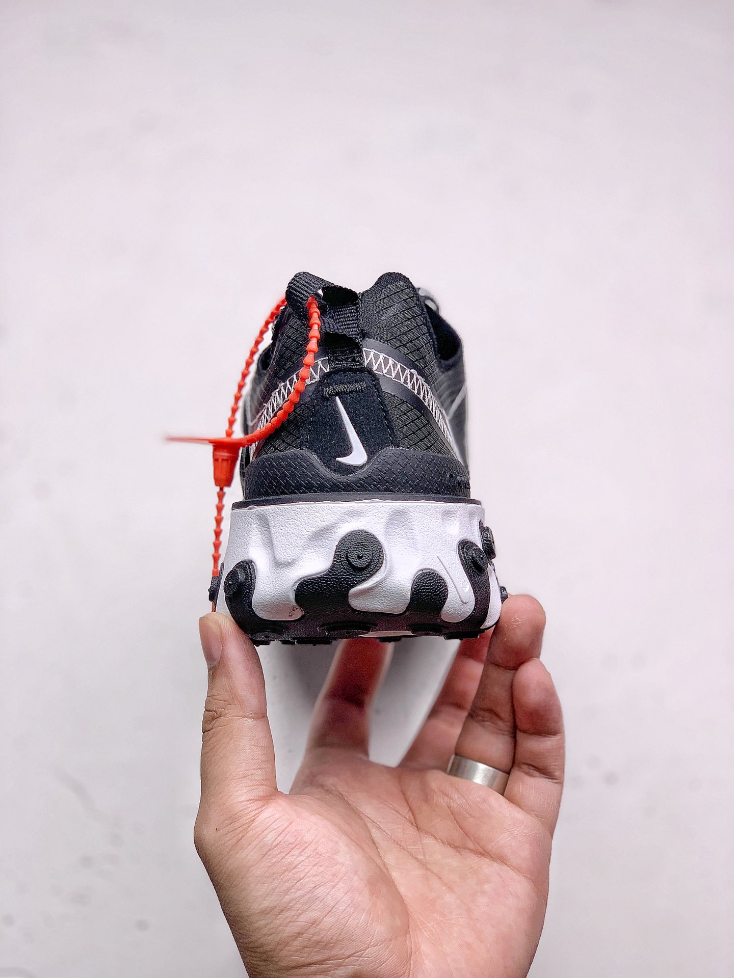 140 Nike React Element 87 极致科技极具先锋实验性质的设计核心理念