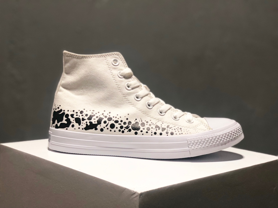 150匡威converse all star sp ox 黑色波点鞋面波点还原了Converse的经典之作！