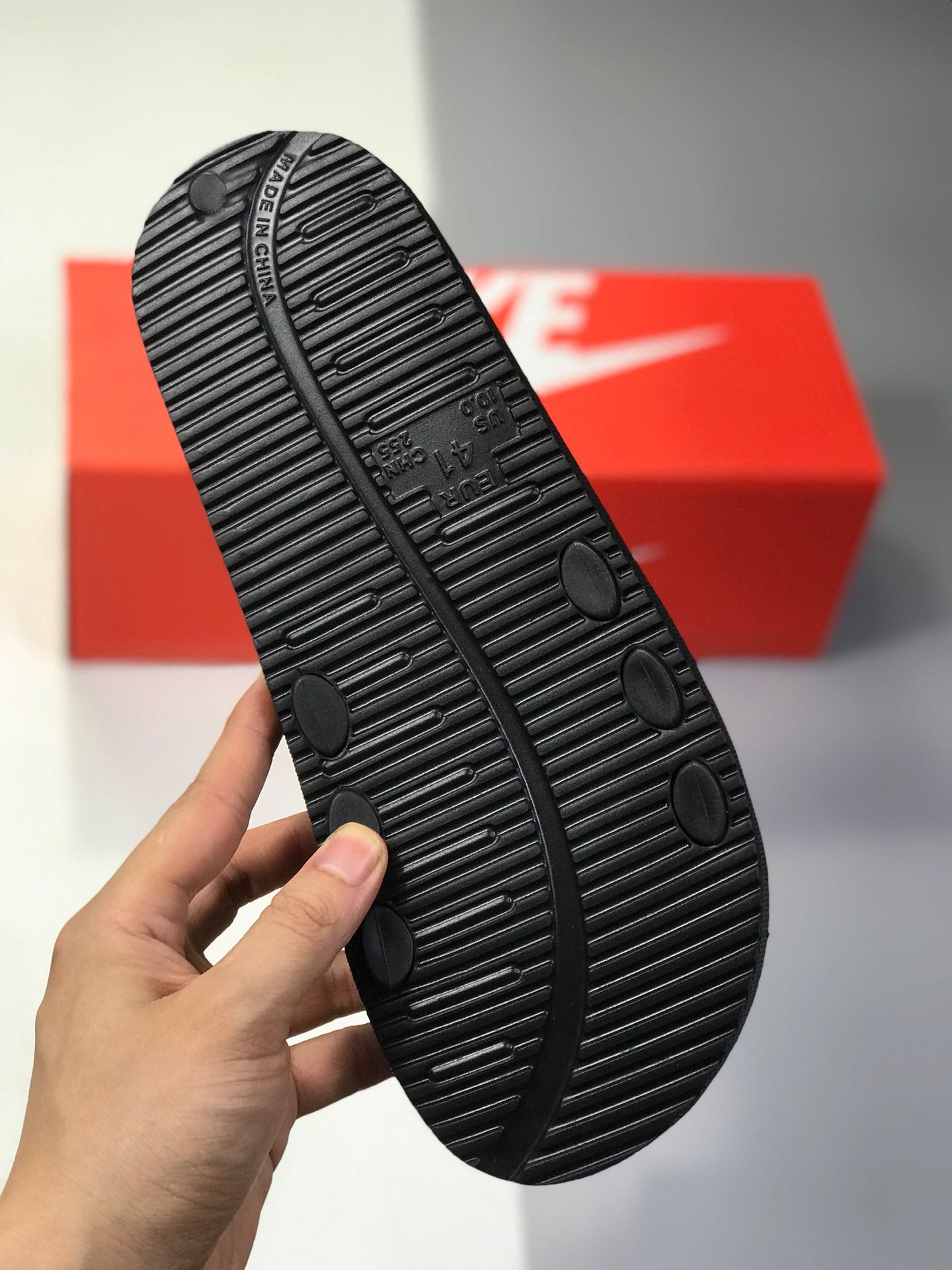 70 耐克拖鞋 全新夏日澡堂拖 官方同步上市一体式橡塑材料与织物绑带增加衬垫设计