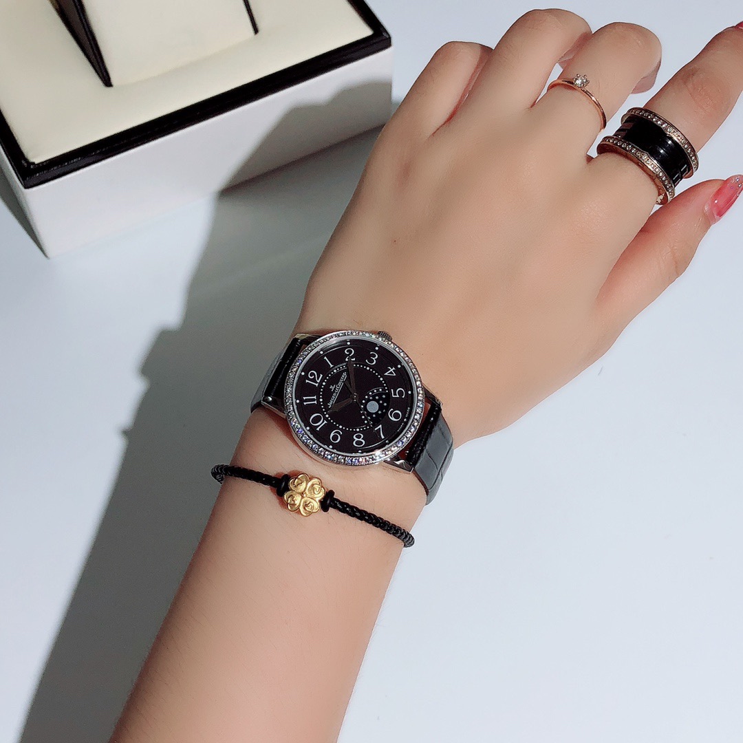 Cartier 积家约会系列腕表浪漫登场 简约淑女 尽显浪漫情怀 【316精钢壳套】简约干练的外壳打磨精细