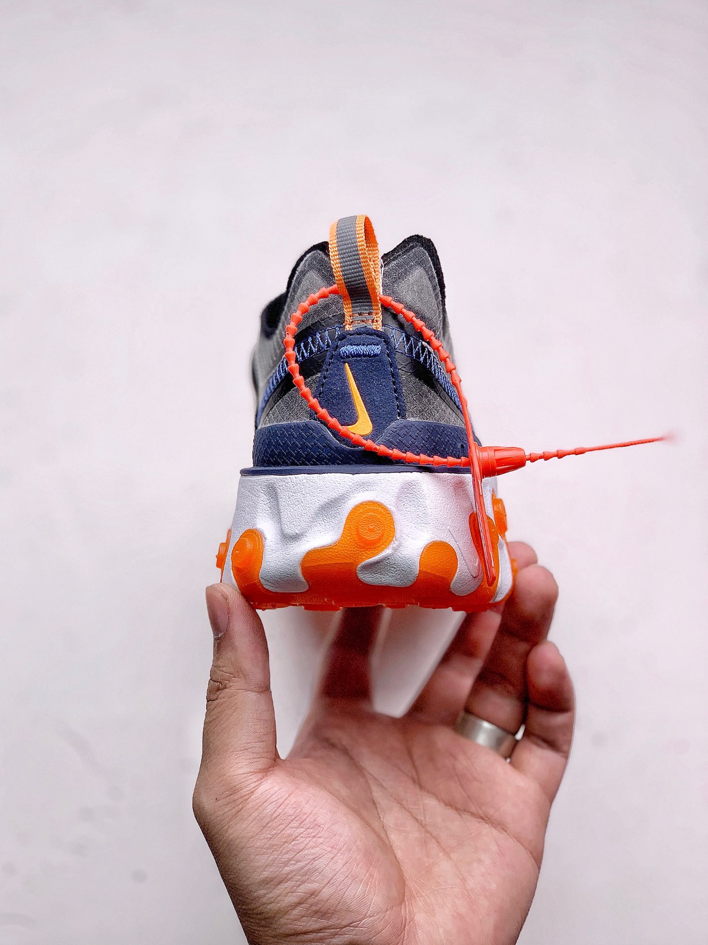 140 Nike React Element 87 极致科技极具先锋实验性质的设计核心理念