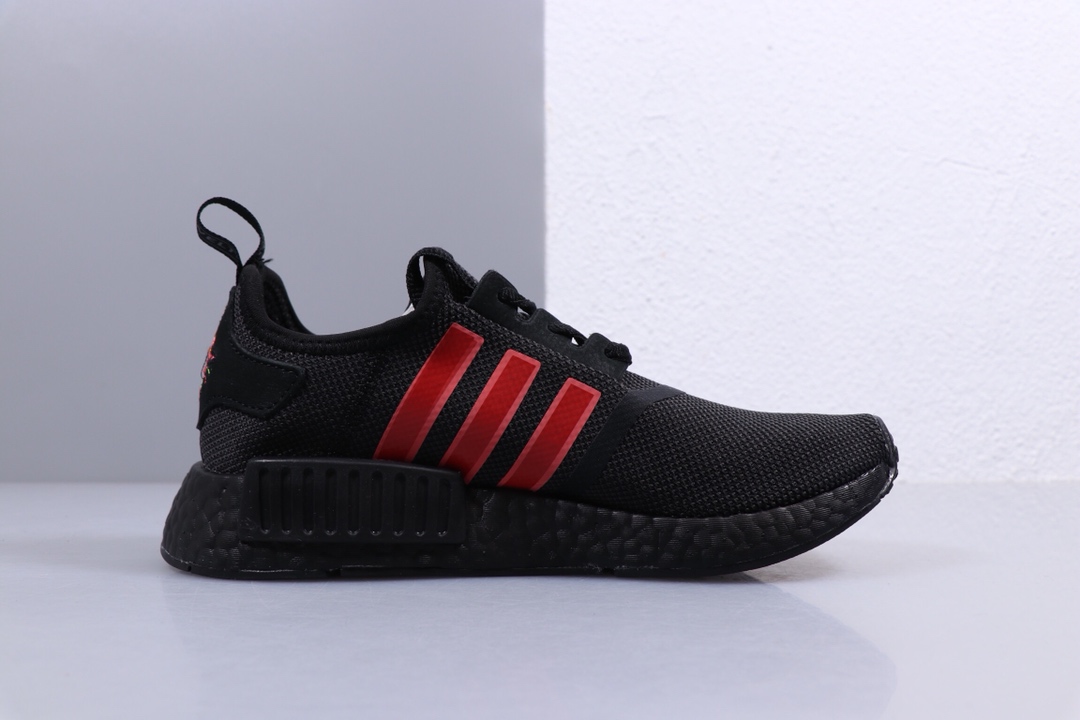 280  Adidas 阿迪达斯 NMD_R1 猪年限定 全掌爆米花大底休闲跑步鞋 G27576 正确抽屉原盒 内赠刺绣狮头防尘袋和黑红鞋带一副 中国元素十足