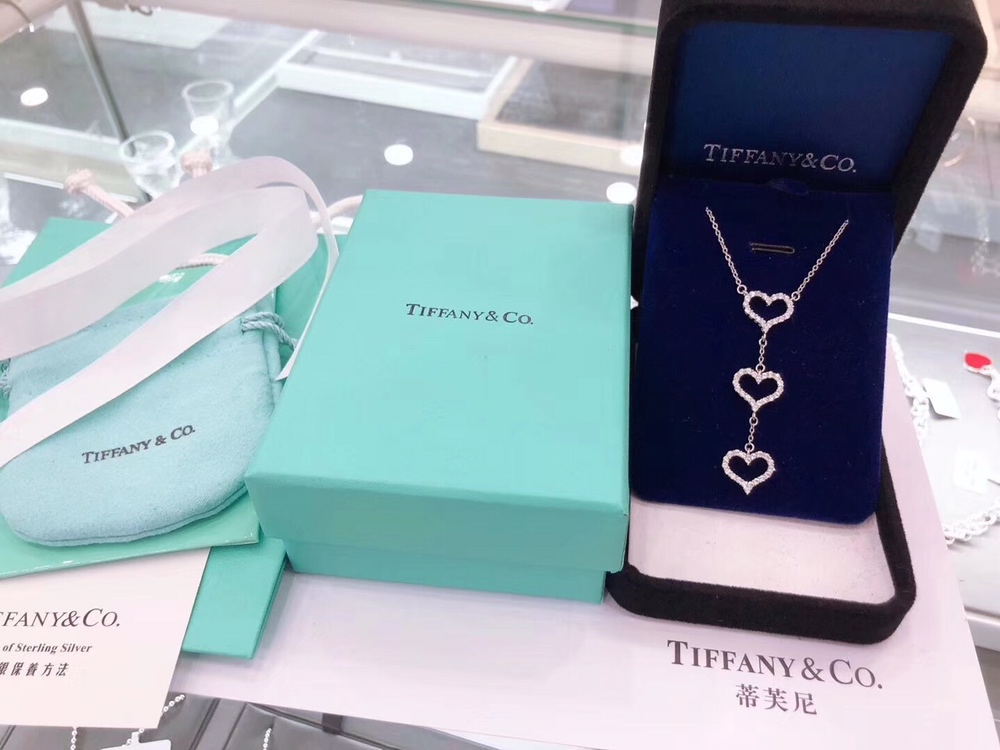 NO:102372,Tiffany long three-heart necklace material s925 silver, chain length 40 2 cm, Tiffany necklace, tiffany, necklace19860909蒂芙尼长款三爱心项链 材质s925银,链长40 2厘米,蒂芙尼项链,tiffany,necklace,Jewelry