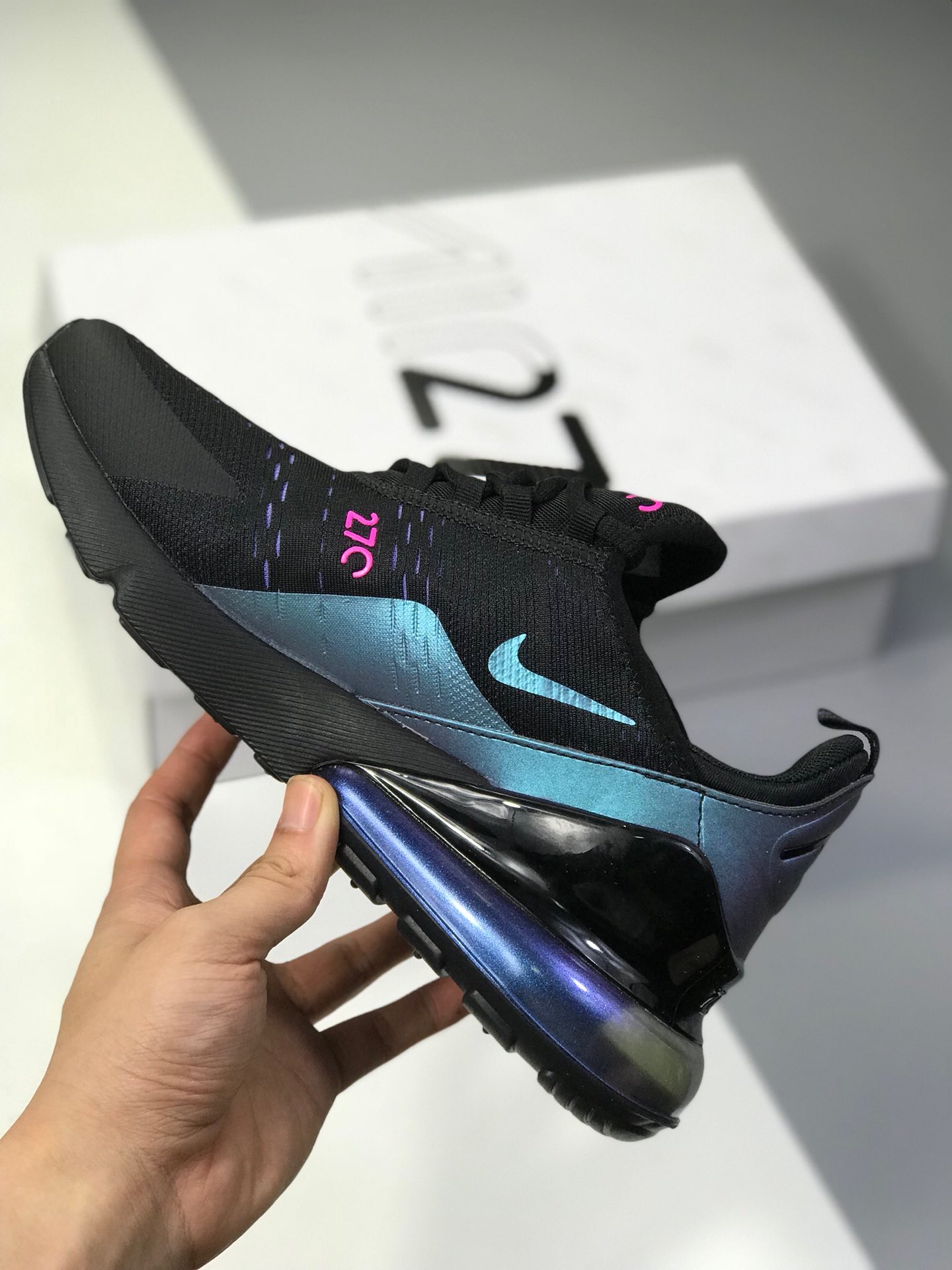 180公司级 耐克 Nike Air Max 270 公司级半掌气垫 采用大网贾卡网面制作鞋面 使整双鞋子更富有层次感