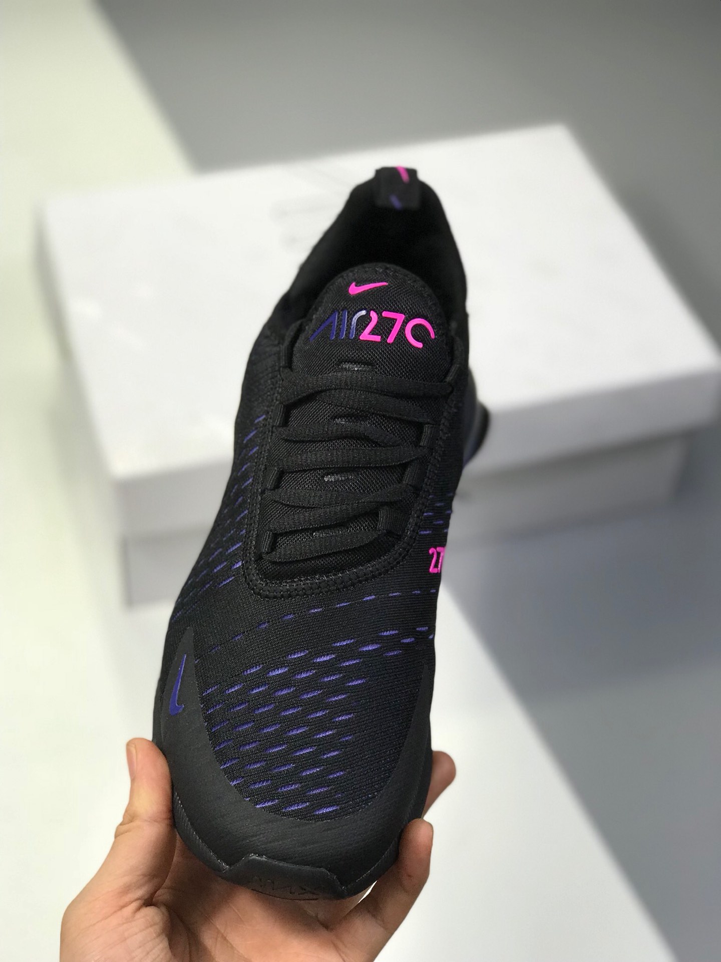 180公司级 耐克 Nike Air Max 270 公司级半掌气垫 采用大网贾卡网面制作鞋面 使整双鞋子更富有层次感