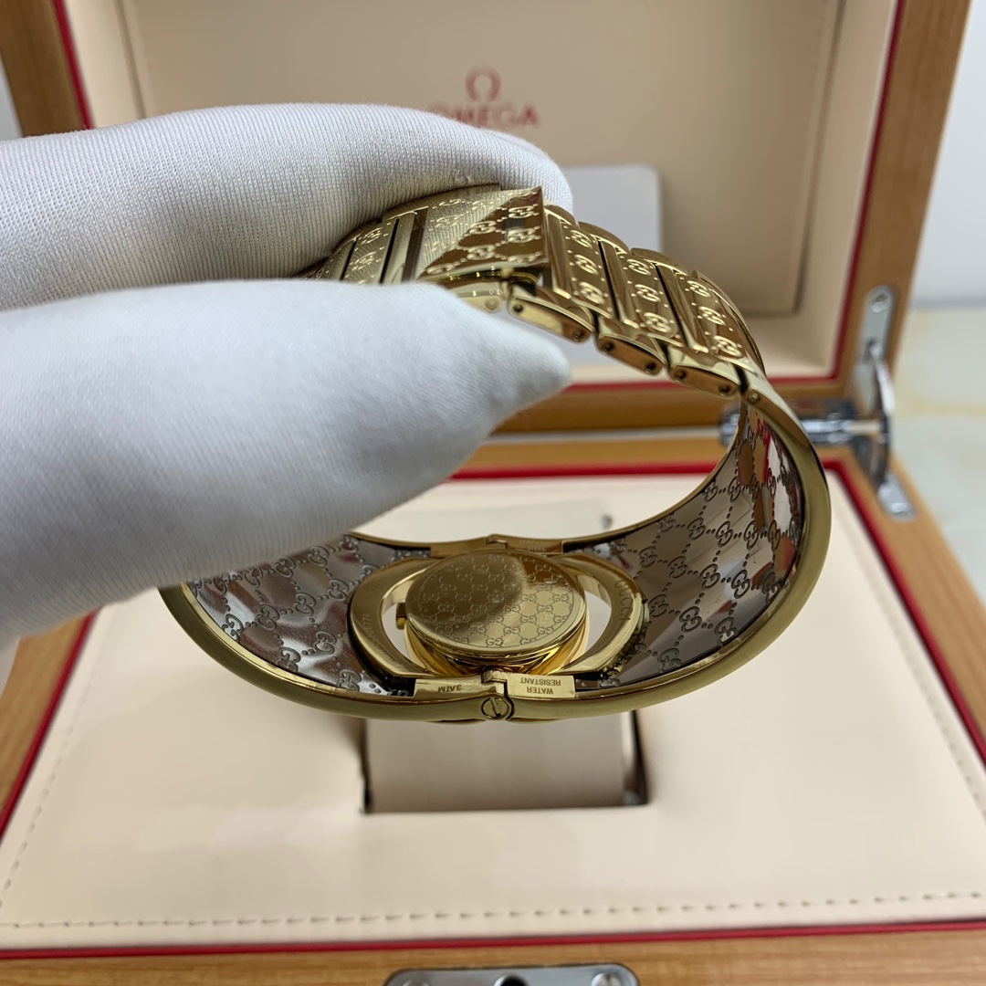 Gucci 皇家 古驰手镯女款腕表