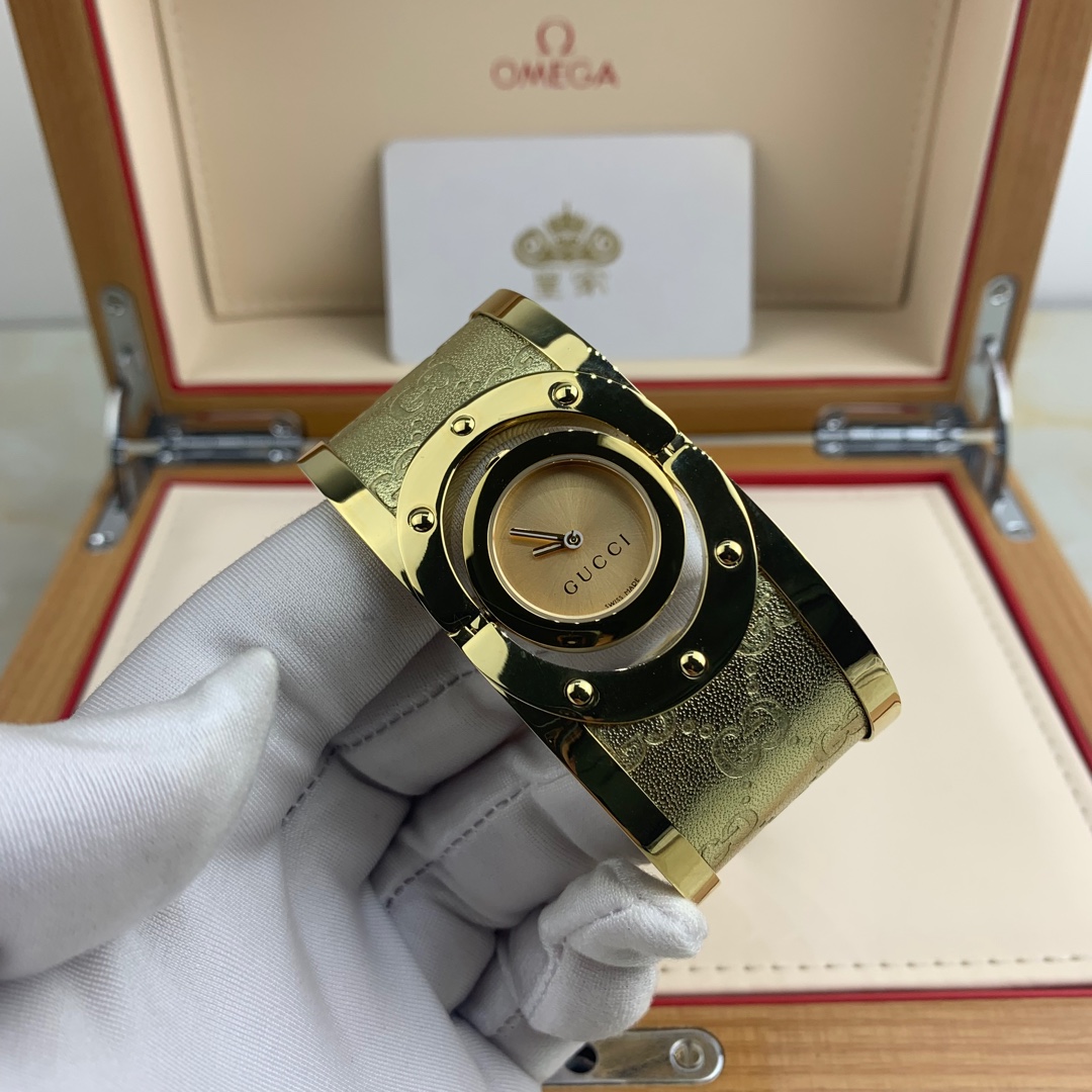 Gucci 皇家 古驰手镯女款腕表