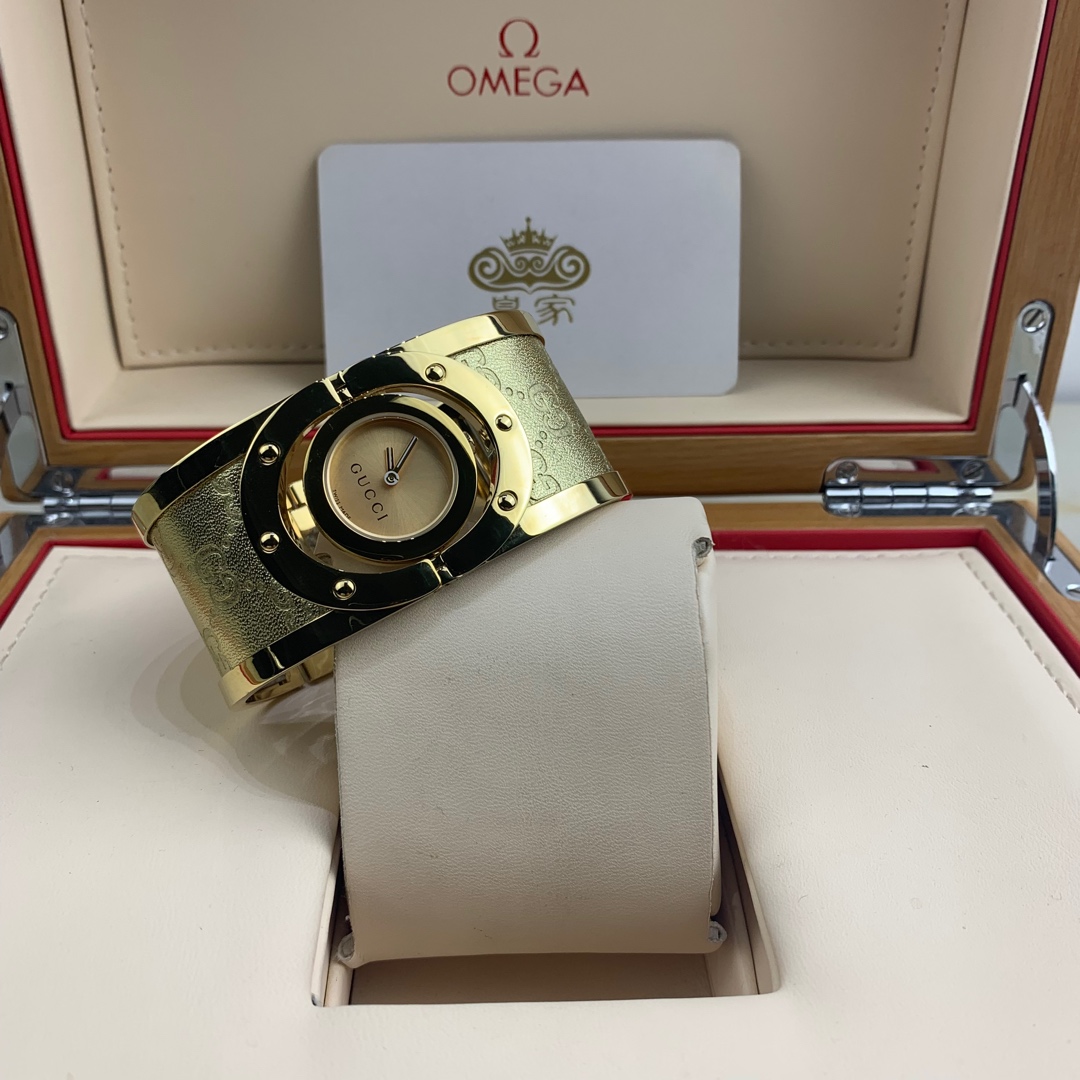 Gucci 皇家 古驰手镯女款腕表