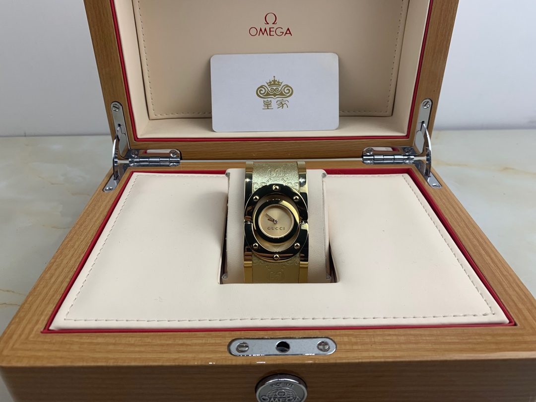 Gucci 皇家 古驰手镯女款腕表