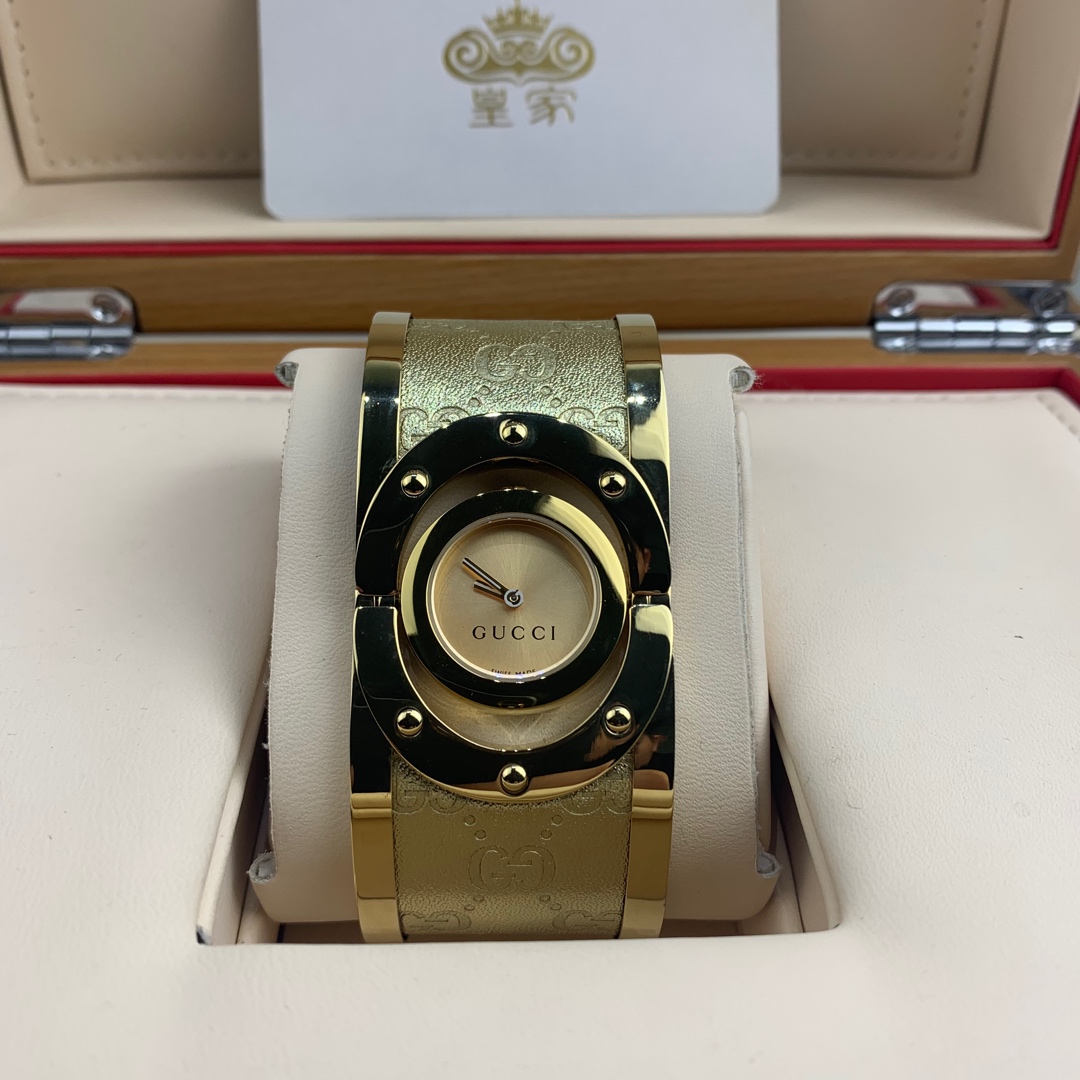 Gucci 皇家 古驰手镯女款腕表
