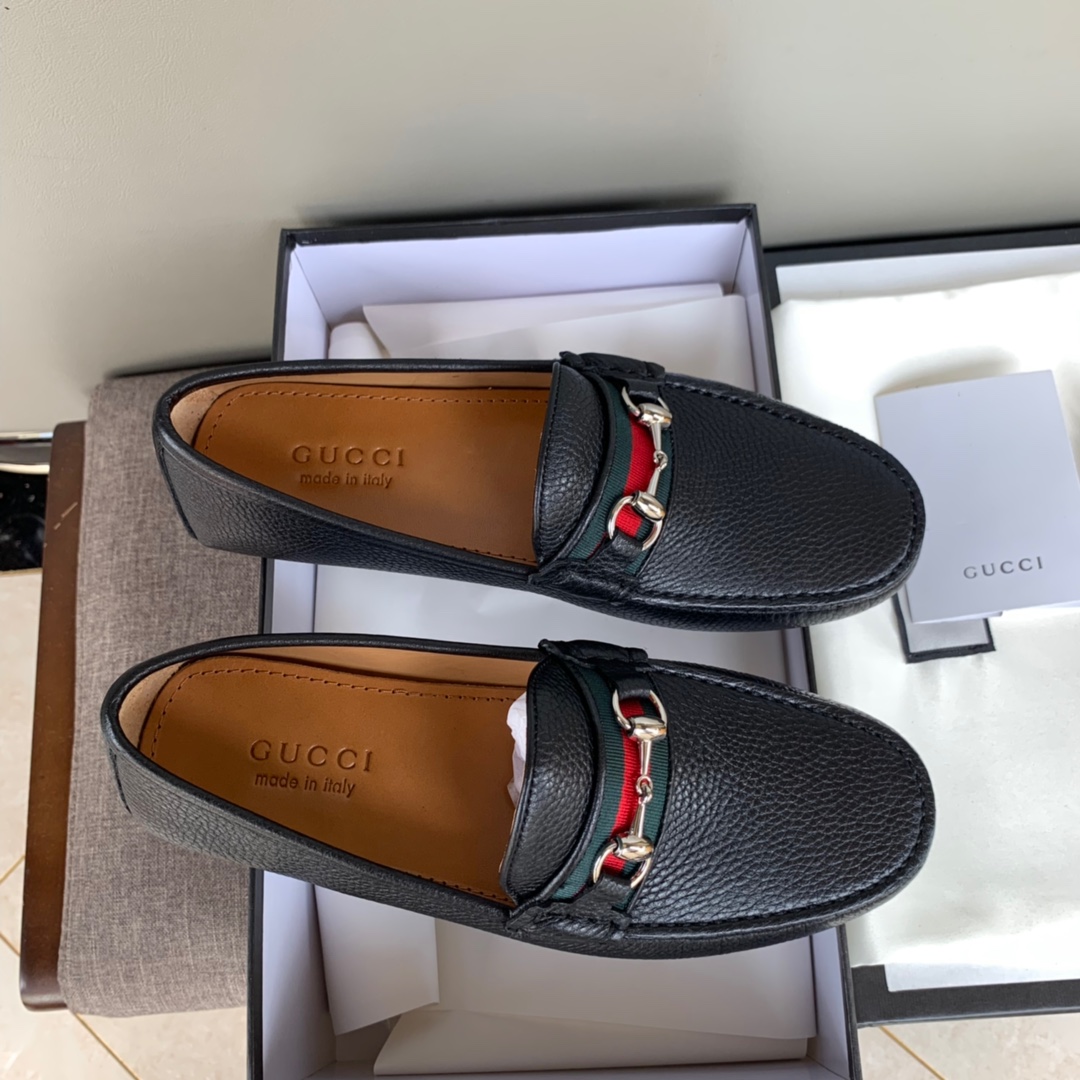 Gucci Buty Mokasyny Beżowy Czarny Biały Skóra krowia Guma