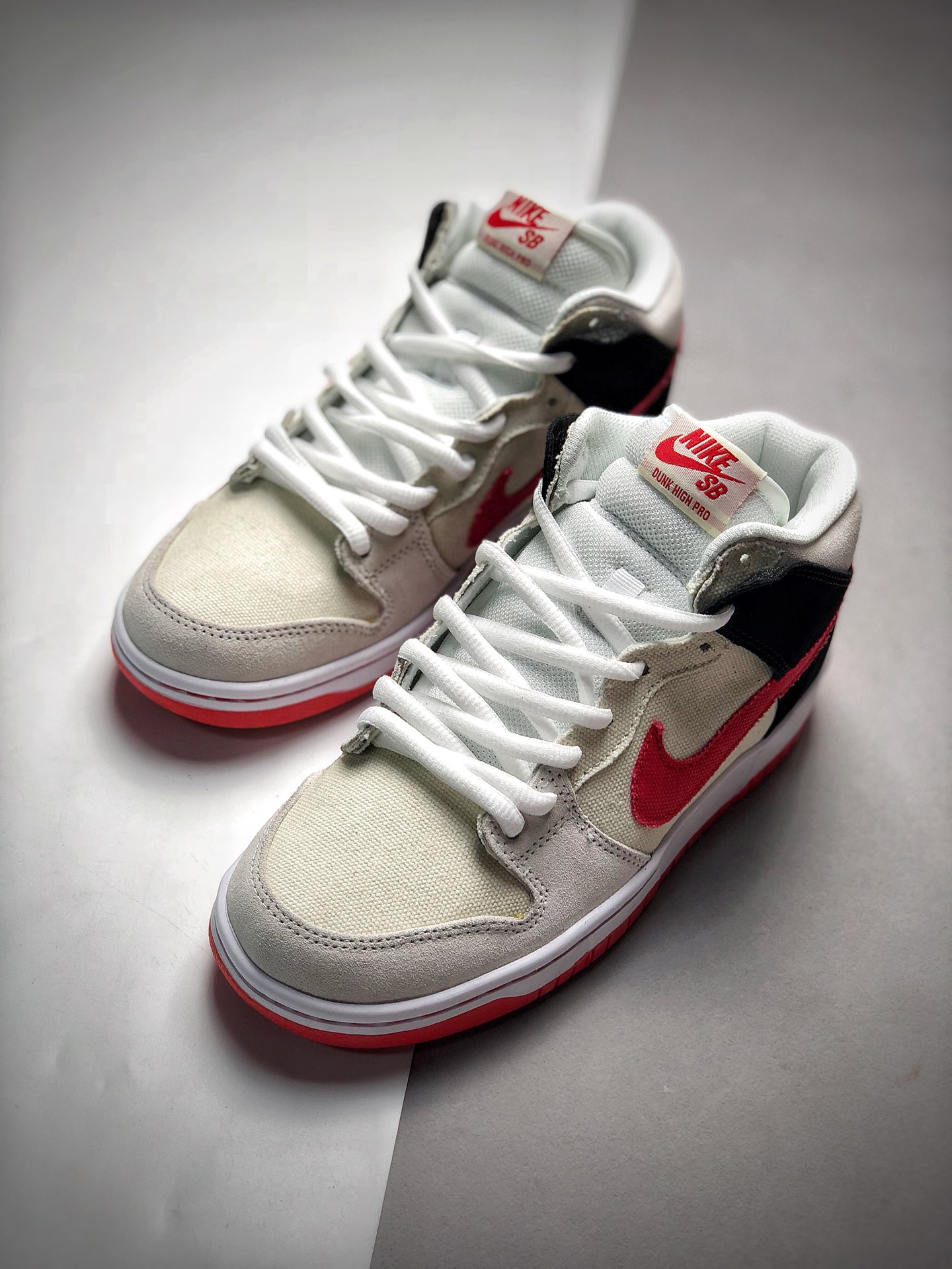 200公司级 耐克Nike Dunk SB Mid Street Fighter Ryu 街头霸王 街霸 314383-200