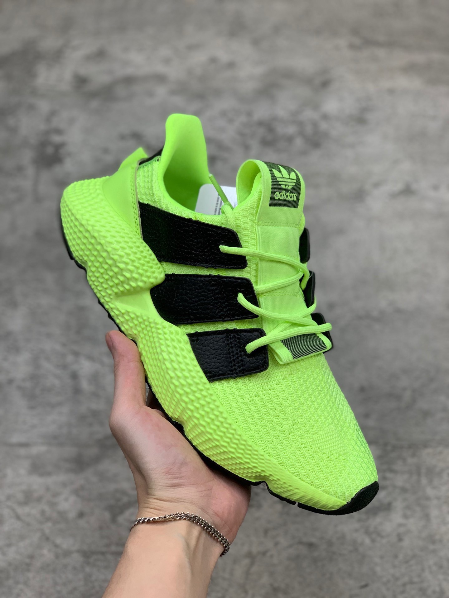 170新配色 刺猬系列Adidas CLIMACOOL EQT 清风“恐惧鲨鱼”融入EQT 的外观轮廓